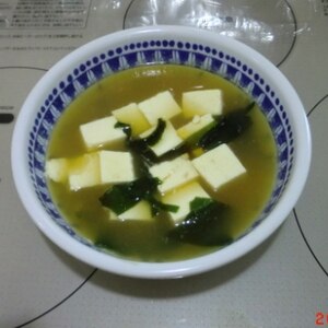 わかめと豆腐のスープ」